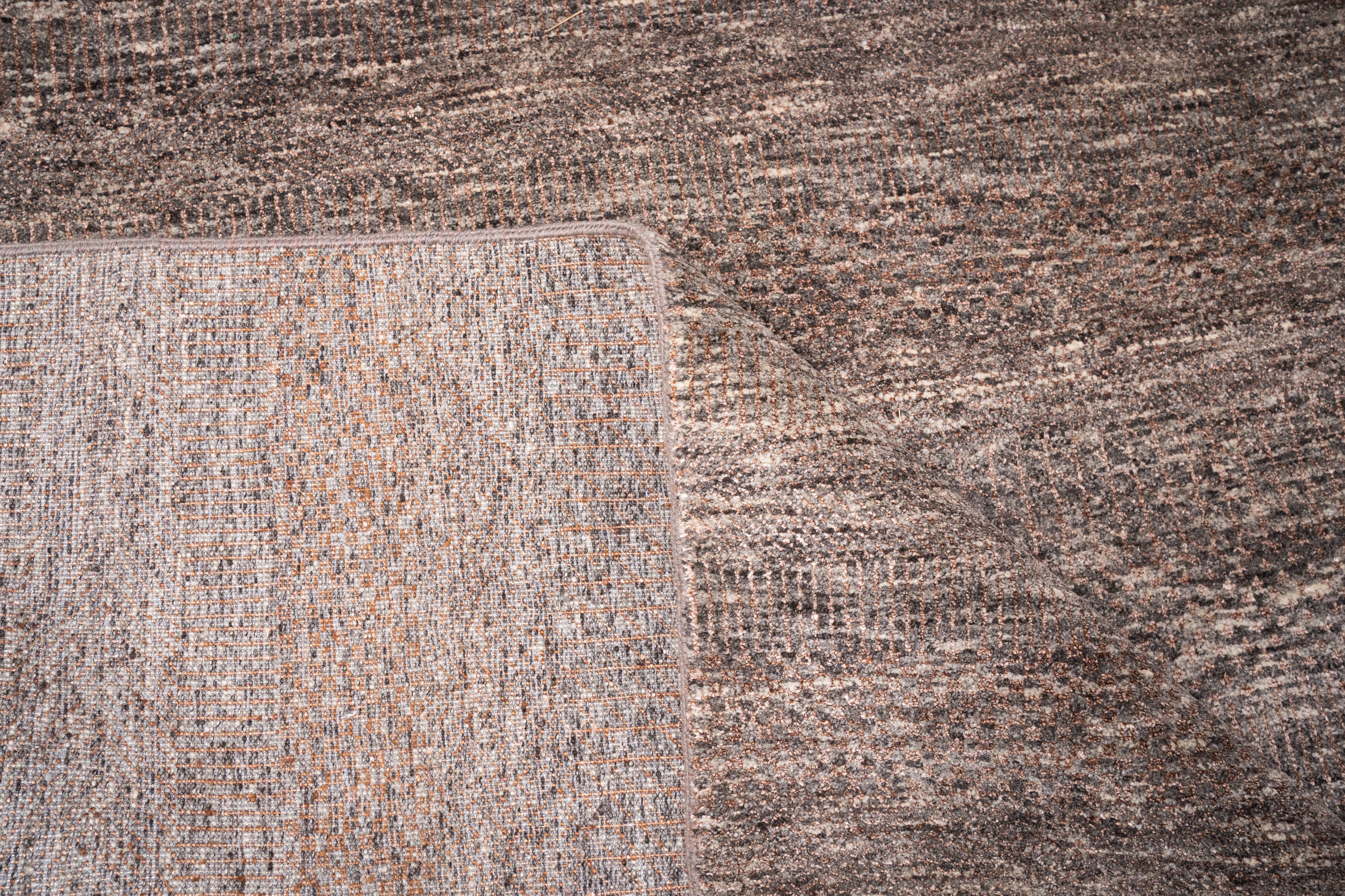 Handknotted Carpet, DIA - 1733 DC Plane Brown Mix